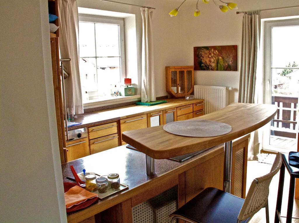 Atelierwohnung Jirana Saalfelden am Steinernen Meer Szoba fotó